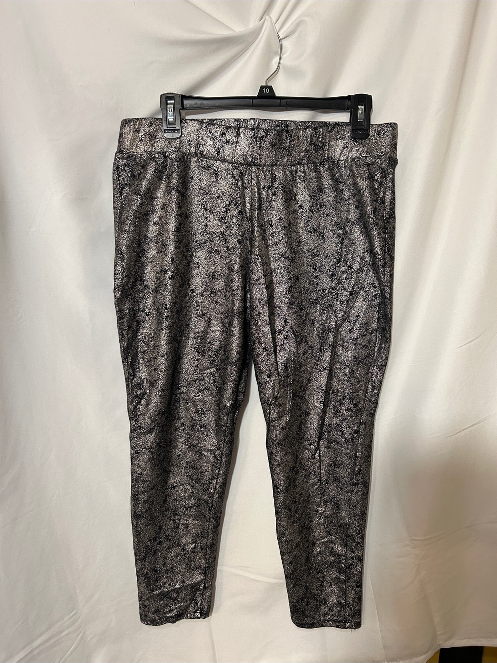 Metallic Black Capri Leggings